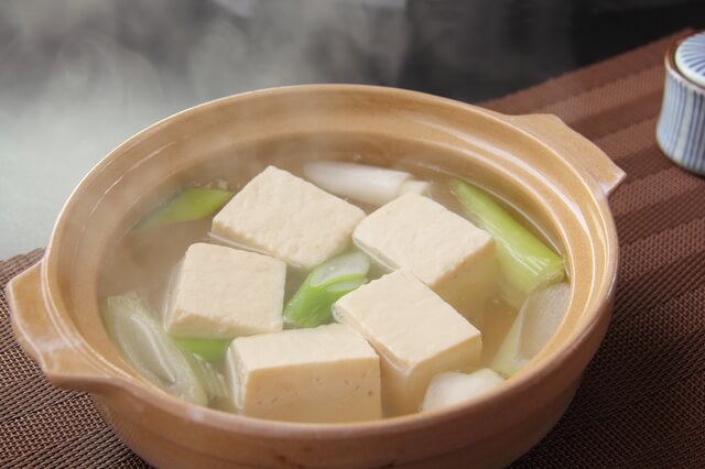 温かい豆腐スープ