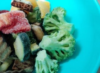 食材を無駄にしないための保存法！野菜は冷凍できる?